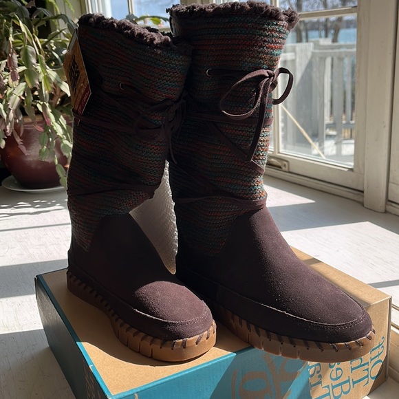 Muk Luks Women's genuine suede uppers as a fleece lining water resistant - new! - Picture 5 of 11